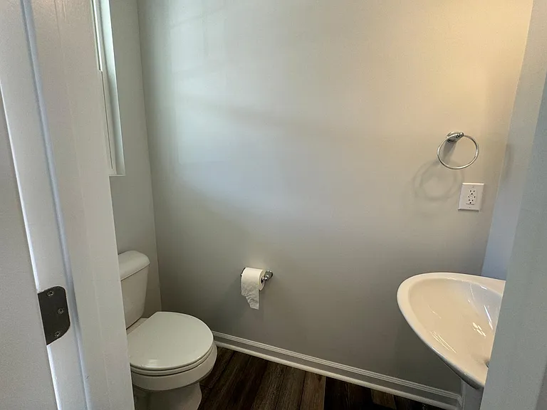 5719 Woodlawn Dr — Photo 8