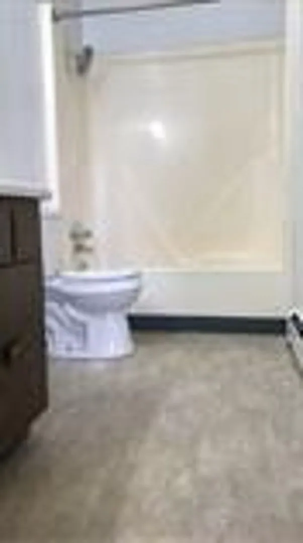 SH718 — Photo 2