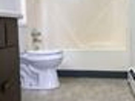 2nd image of 718 37th Ave APT 2