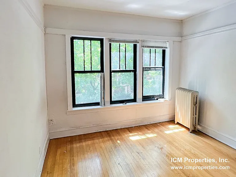 628.5 W Arlington Pl #5 — Photo 1