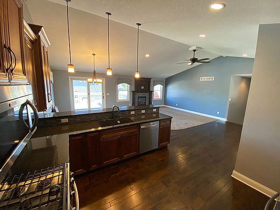 2nd image of 505 Rivermist Dr