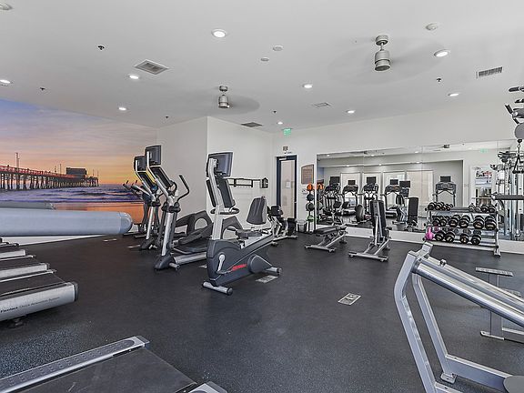 4th image of 10441 Slater Ave #11202