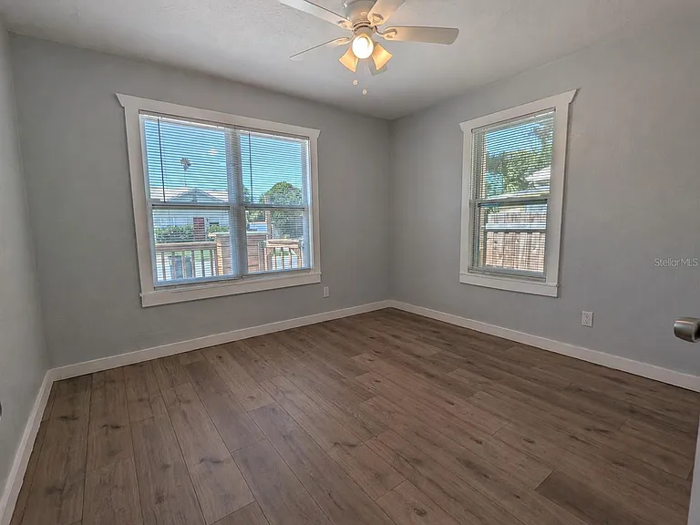 5005 Newton Ave S — Photo 20