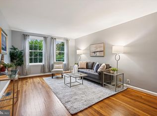 4212 36th St S APT A1, Arlington, VA 22206