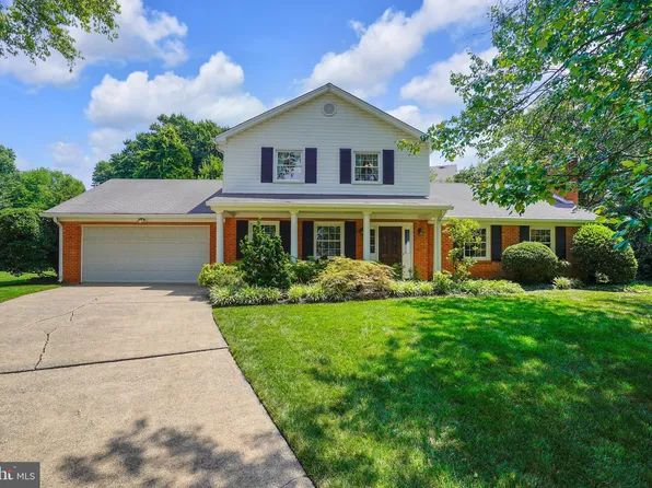 8017 Agin Ct, Mc Lean, VA 22102