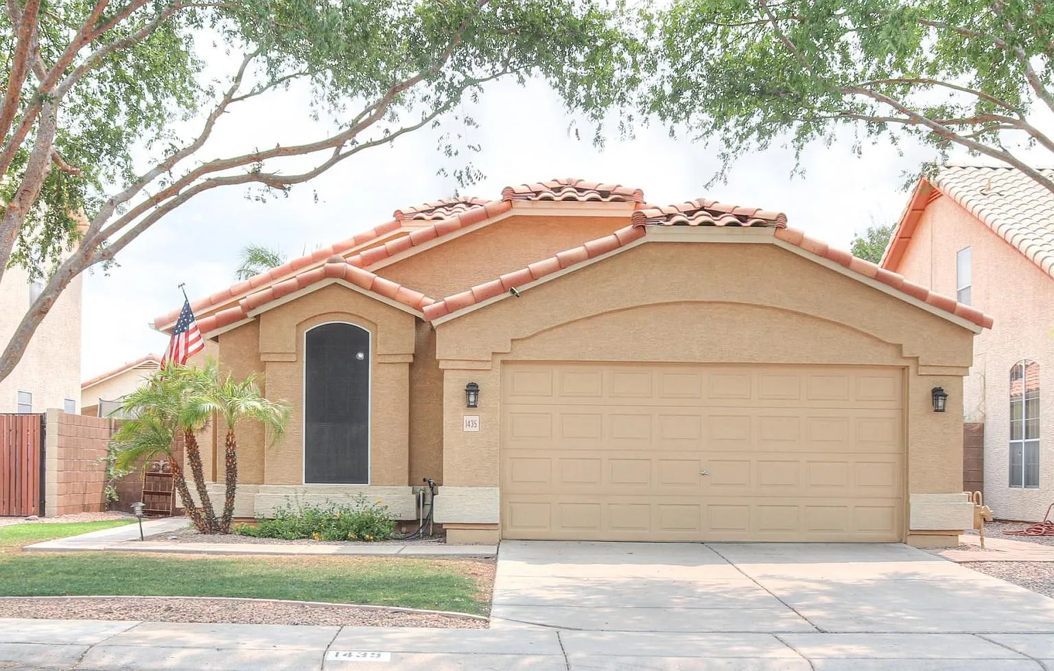 3 bed, 1401 sqft, $2,299 — Photo 1