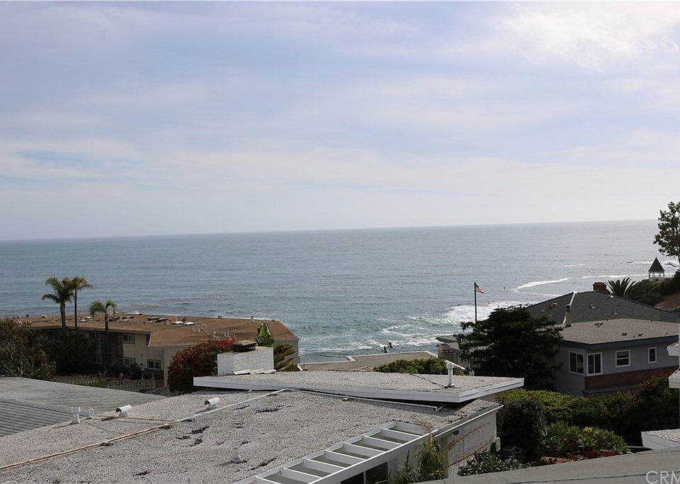 2nd image of 649 N Coast Hwy APT 1