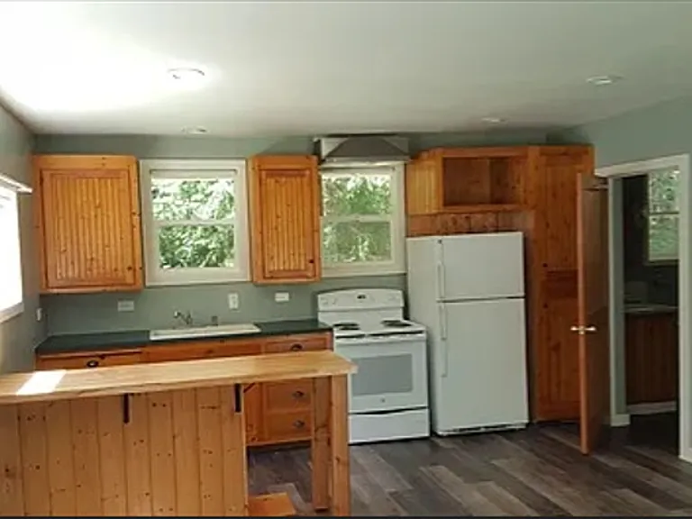 Herrera / Farrow (741 Ellwood Drive) — Photo 2