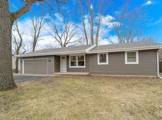 35734 S Jay Dr, Custer Park, IL 60481