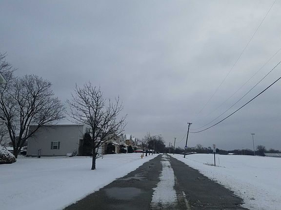 4th image of 3924 172nd St