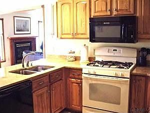 5th image of 1 Larkspur Ct