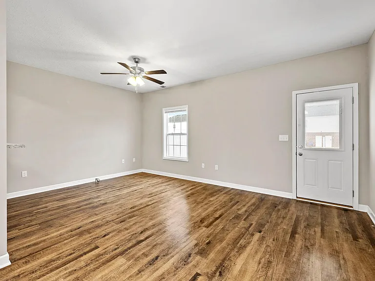 730 Village Creek Dr #B — Photo 15