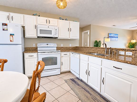 2nd image of 285 Payne St #1