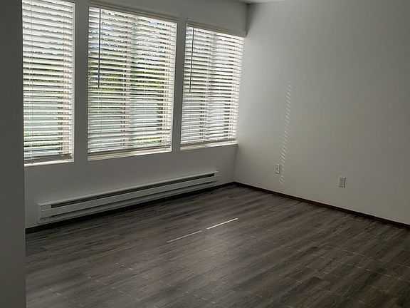 5th image of 9800 5th Ave NE APT 102
