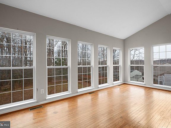 3rd image of 3714 Carlyle Ct