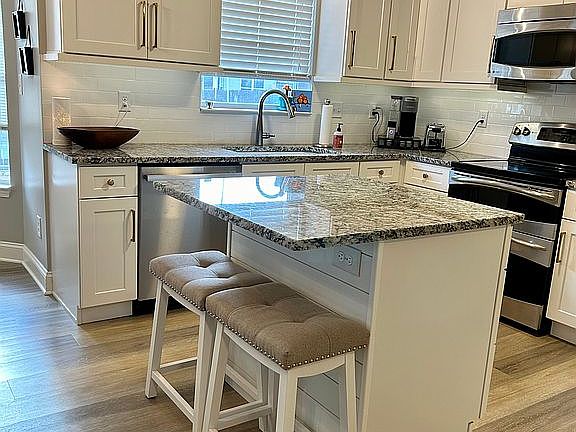 All new soft-close cabinets