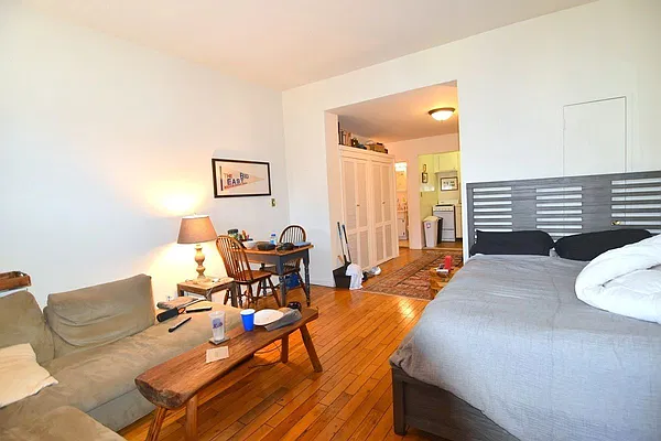 Rented by Manhattan Spaces | media 8