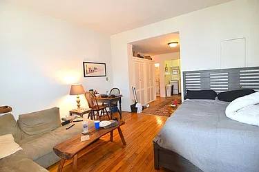 Rented by Manhattan Spaces