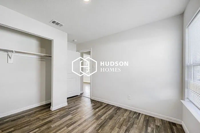5913 Montague St — Photo 8
