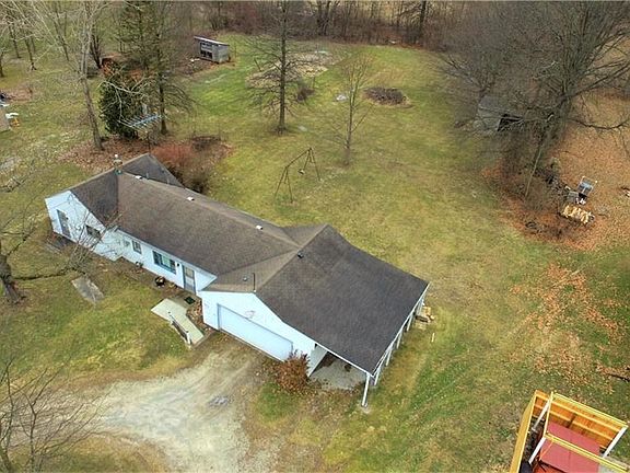 3rd image of 4919 Woodrow Ave