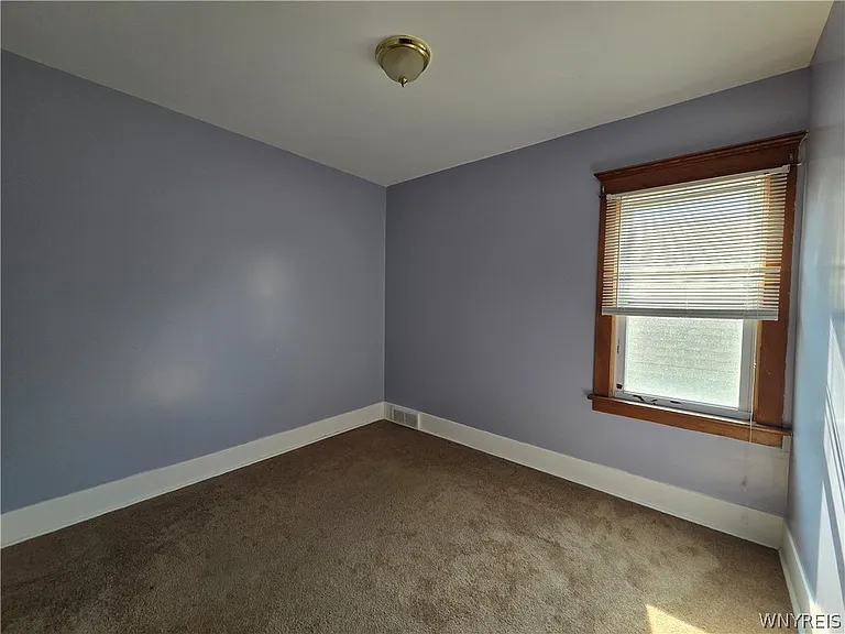 94 Parkwood Ave #2 — Photo 15