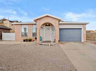 901 Brezo St, Horizon City, TX 79928