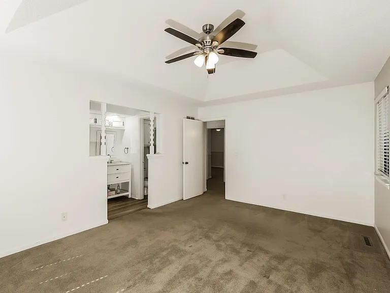 15045 Switzer Rd — Photo 25