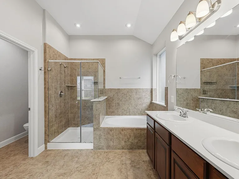 24230 Prairie Glen Ln — Photo 19