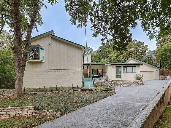 2nd image of 1405 Blackhill Ct