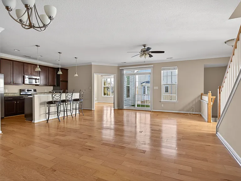 8141 Highland St — Photo 9