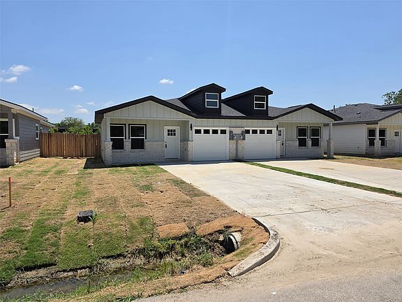 2nd image of 3205 Bourland St