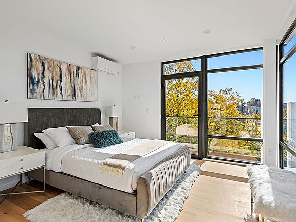 3rd image of 20-48 Steinway St #2A