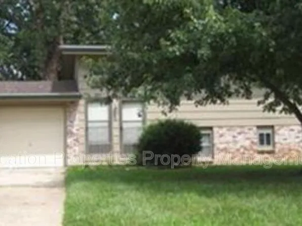 2428 Cedarwood Ave #1, Lawrence, KS 66046