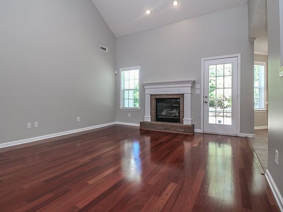 2nd image of 59 Kentucky Ave