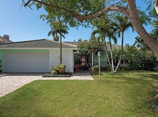 2350 Snook Dr, Naples, FL 34102