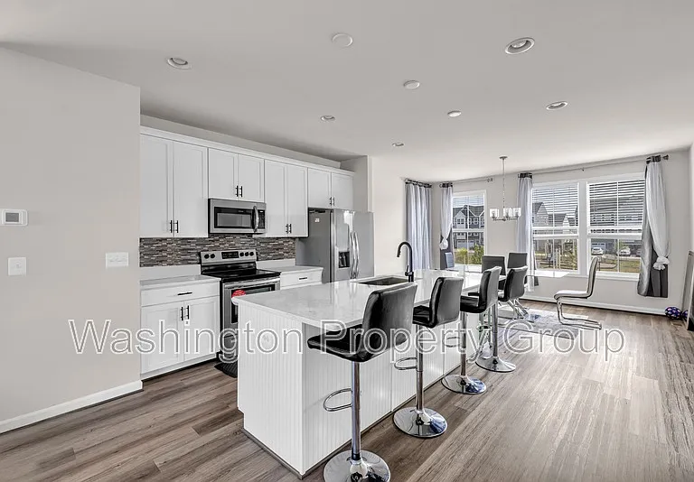 4013 Singerville Ct — Photo 24