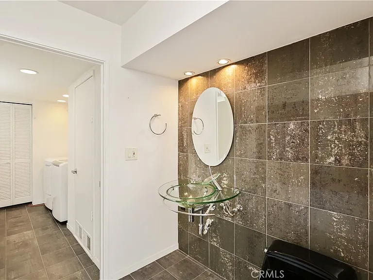 599 Alta Vis — Photo 37