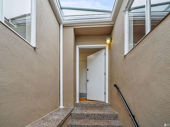 3rd image of 2318 34th Ave