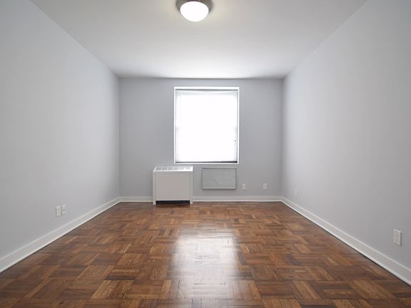 Harbor House - Bedroom - H29-02C