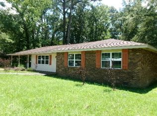 185 Westchester Dr, Picayune, MS 39466