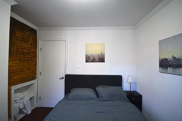 Rented by Universal Realty Group | media 9