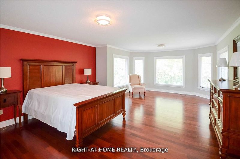 Toronto House for rent - 4 Bedrooms — photo 10