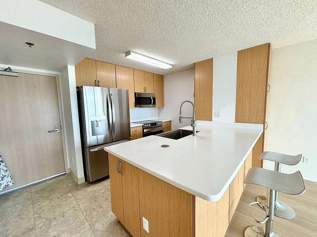 Building Photo - 1133 Waimanu St #1707