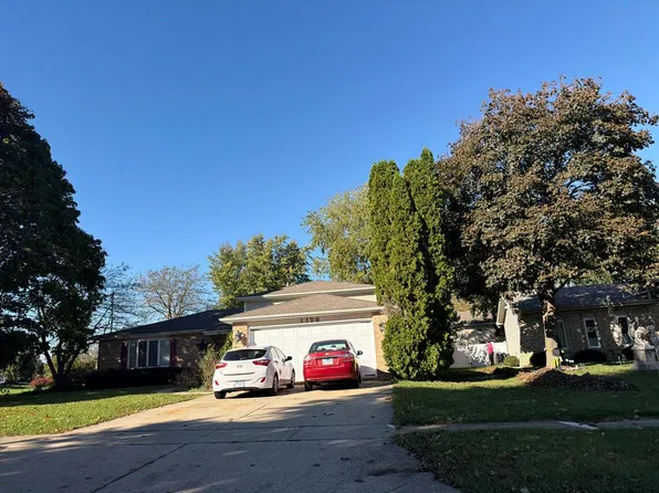 1126 Harvest Dr, Shorewood, IL 60404