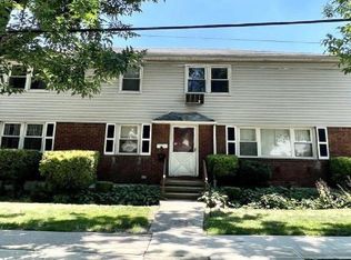 25704 144th Ave, Jamaica, NY 11422