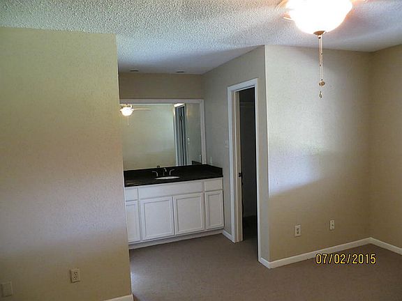 5th image of 16915 Swanmore Dr