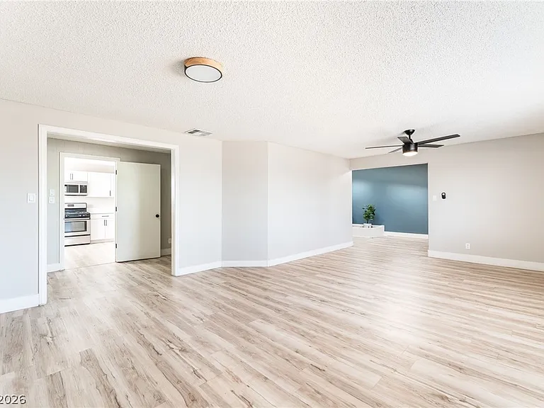 2129 N Michael Way — Photo 17