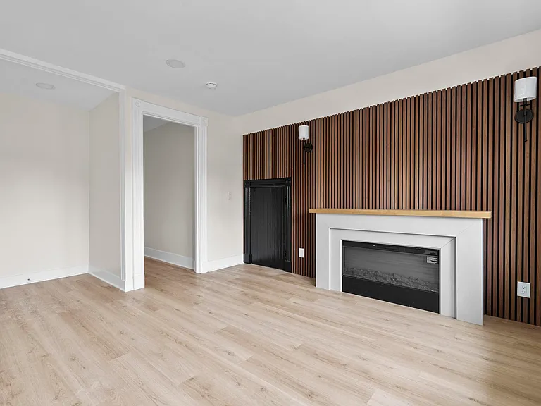 821 State St #3 — Photo 27