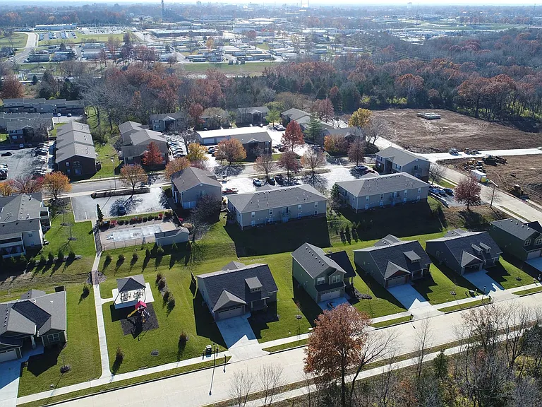 Manor Homes — Photo 7