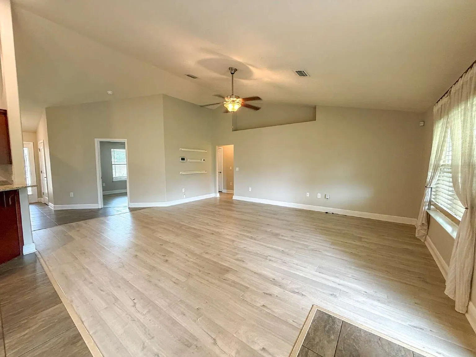 4 bed, 2.0 bath, $2,100 — Photo 3